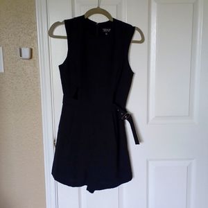 Never worn purchased from Top Shop in NYC